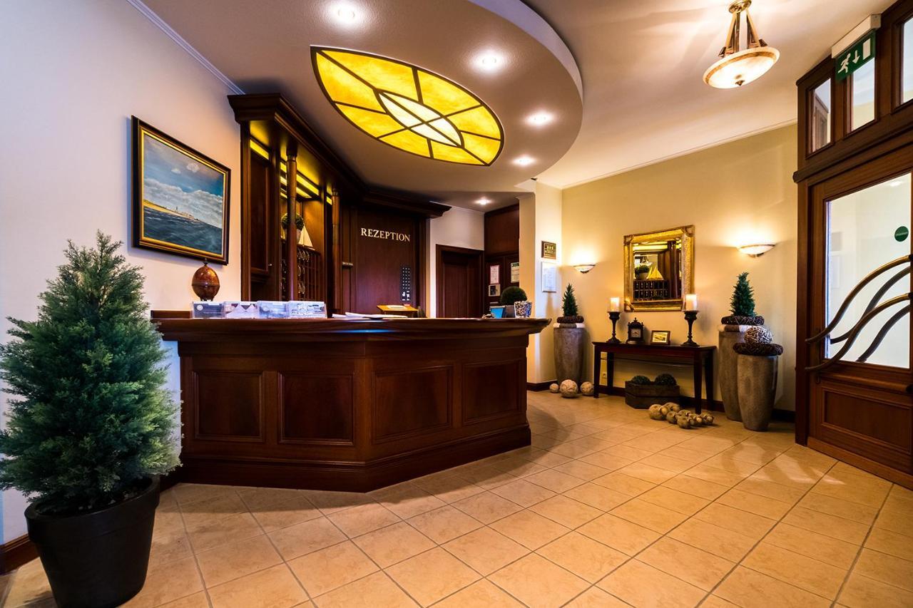 Strandhotel Ostfriesenhof 博尔库姆 外观 照片