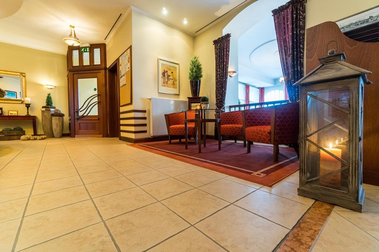 Strandhotel Ostfriesenhof 博尔库姆 外观 照片