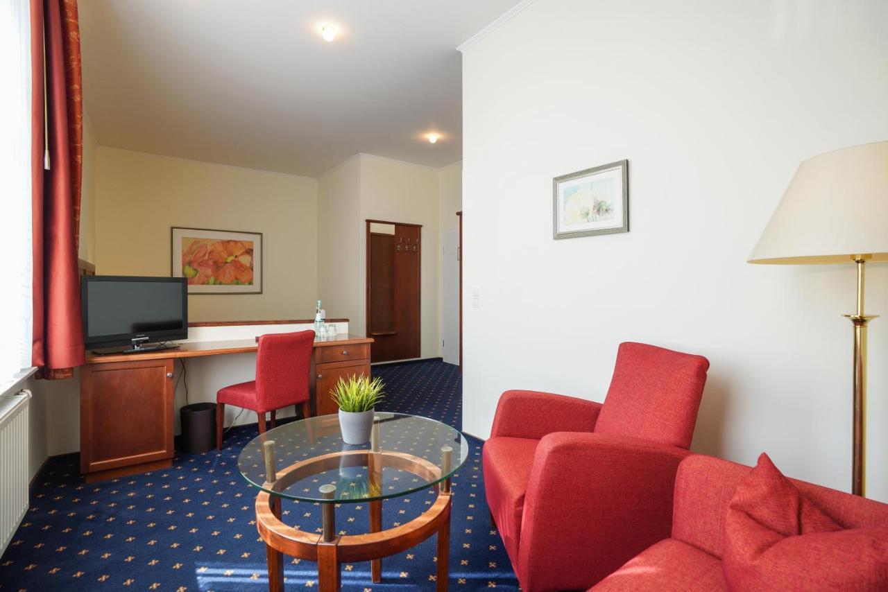 Strandhotel Ostfriesenhof 博尔库姆 外观 照片